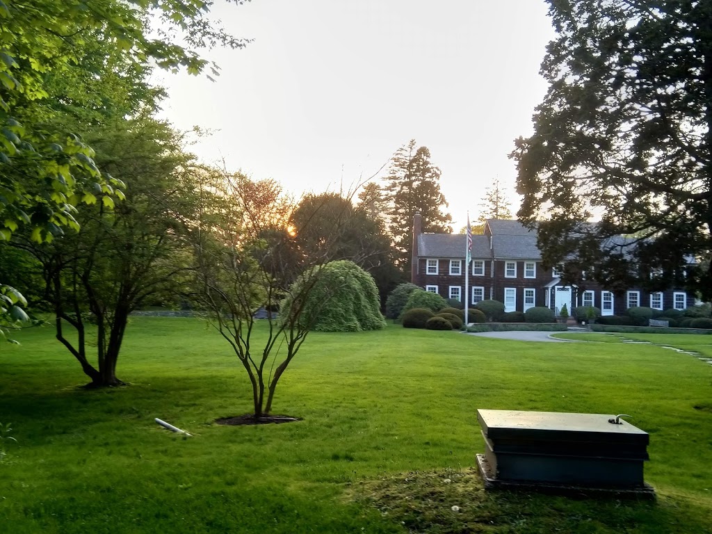 The Huntting Inn | restaurant | 94 Main St Suite 1800, East Hampton, NY 11937, USA | 6313240410 OR +1 631-324-0410