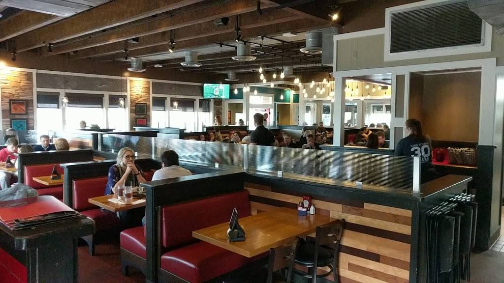 Chilis Grill & Bar | restaurant | 2740 Carl T Jones Dr SE, Huntsville, AL 35802, USA | 2568821230 OR +1 256-882-1230