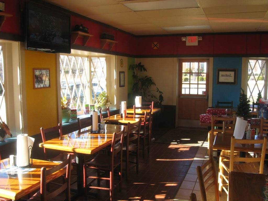 Hub City Chicken & More | restaurant | 451 E Henry St, Spartanburg, SC 29302, USA | 8648046287 OR +1 864-804-6287