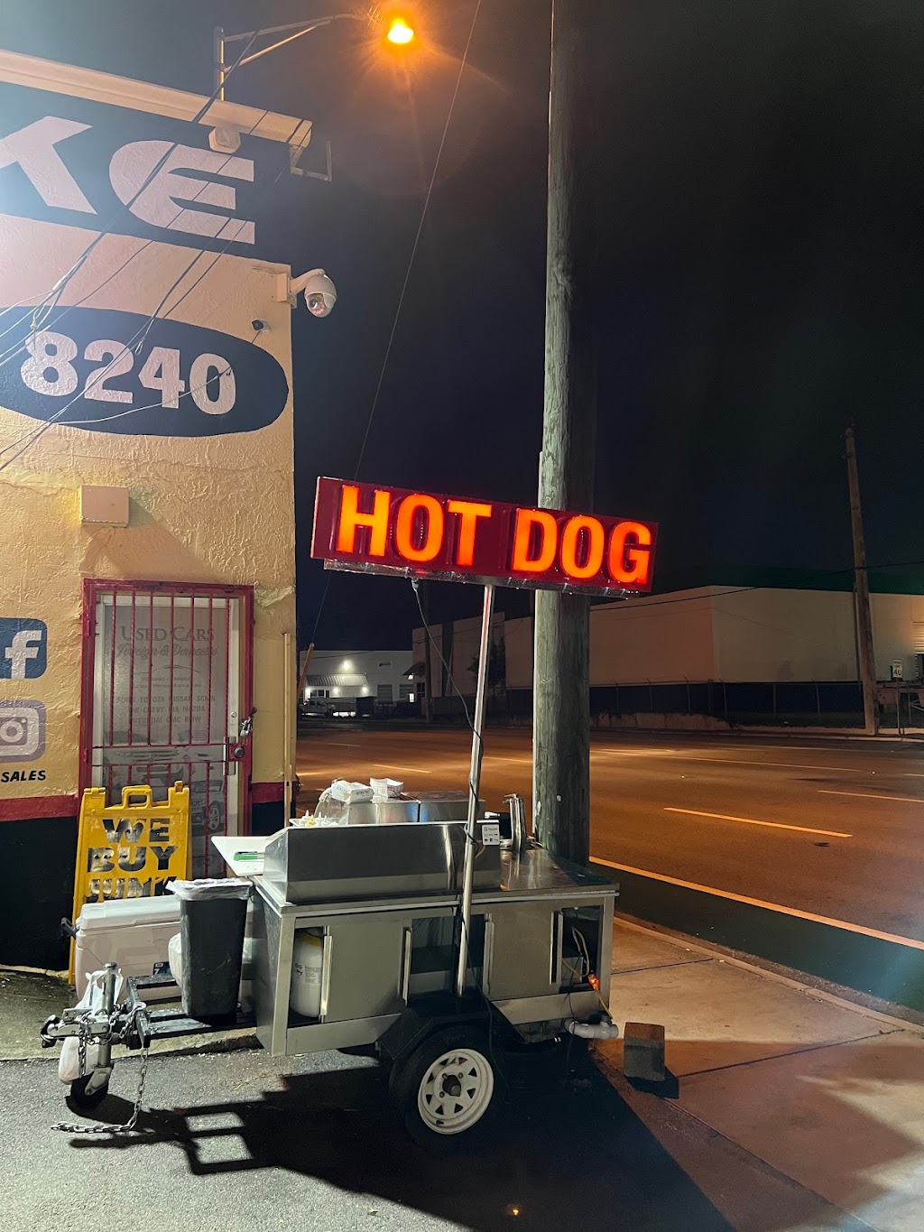 Hot Dog Los Asquerositos | meal takeaway | 8210 NW 74th St, Medley, FL 33166, USA | 7868221701 OR +1 786-822-1701