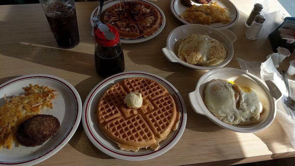 Huddle House | restaurant | 808 E Liberty St, York, SC 29745, USA | 8036847658 OR +1 803-684-7658