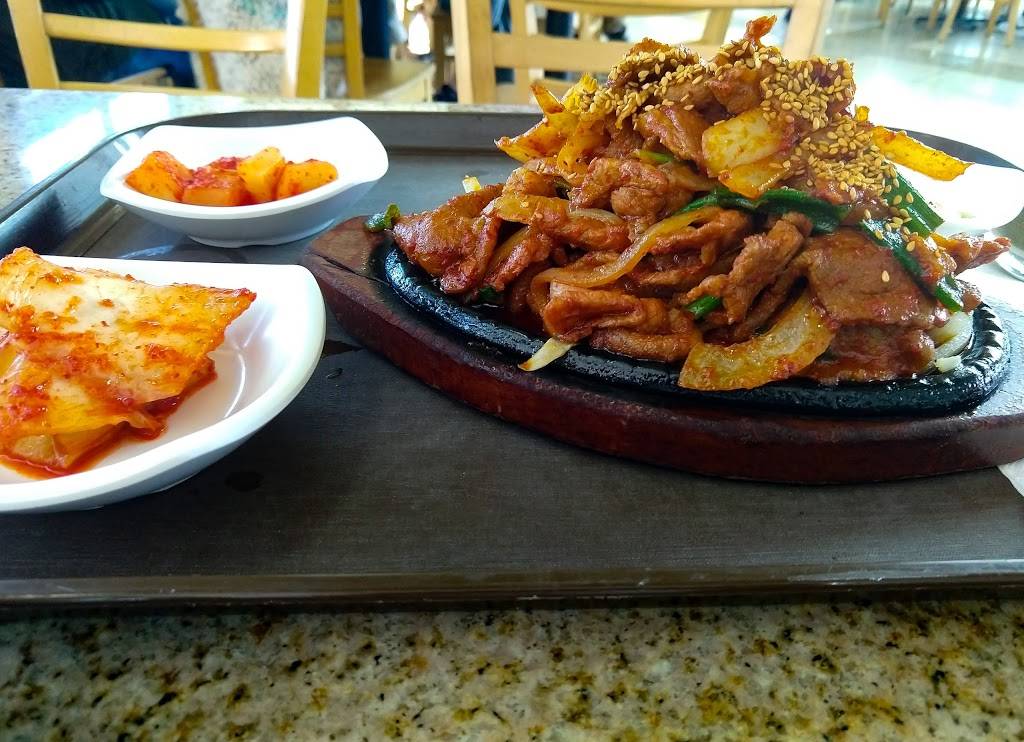 Yooni Restaurant | restaurant | 3260 W Olympic Blvd, Los Angeles, CA 90006, USA | 3237333800 OR +1 323-733-3800