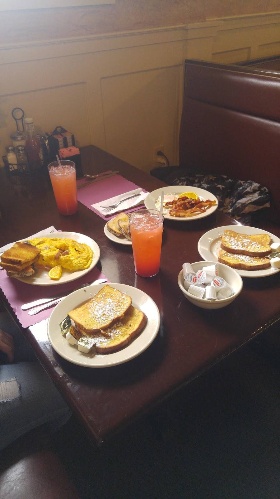 Memos Restaurant | cafe | 1272 Memorial Ave, West Springfield, MA 01089, USA | 4137398420 OR +1 413-739-8420