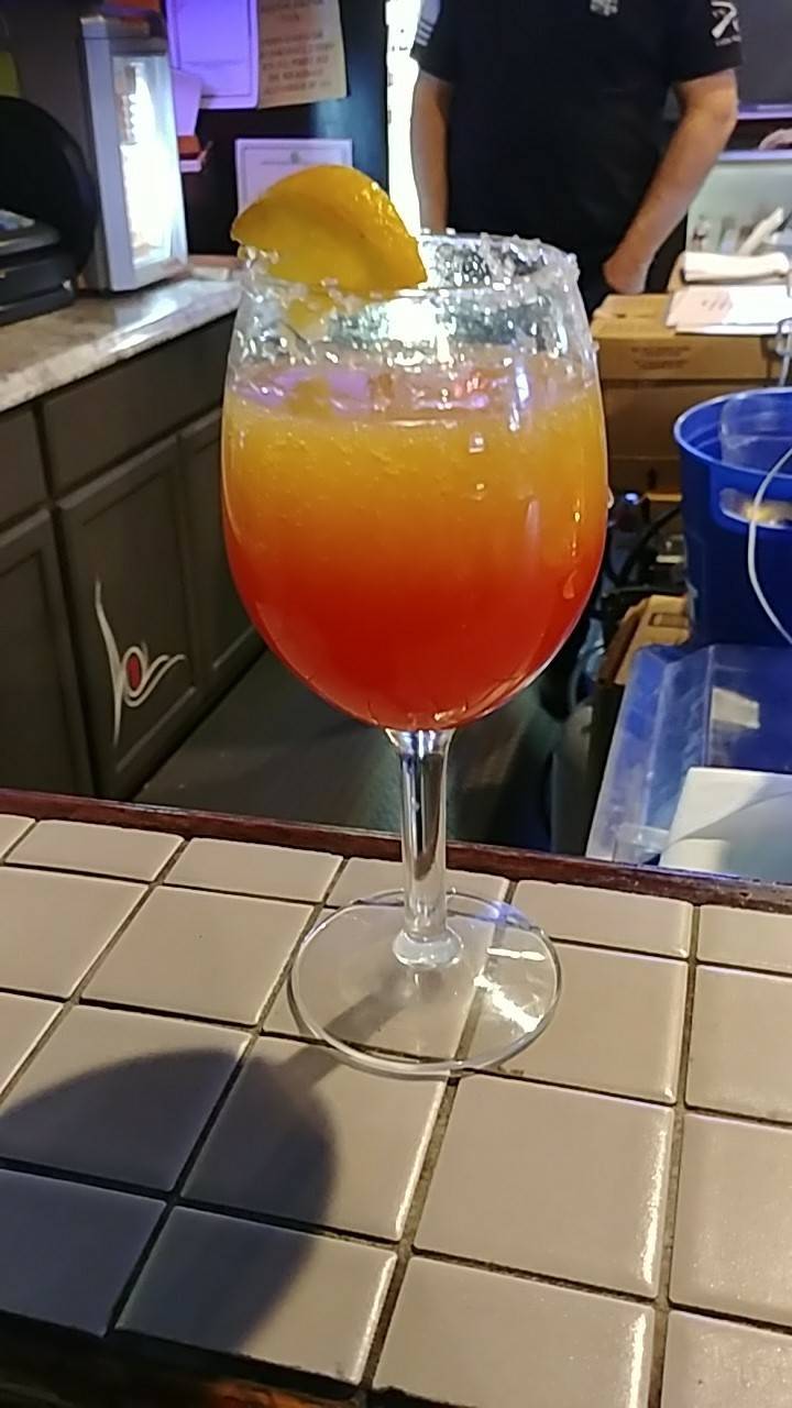 Bender on 7 | restaurant | 820 S Summit St, Girard, KS 66743, USA | 6207244860 OR +1 620-724-4860