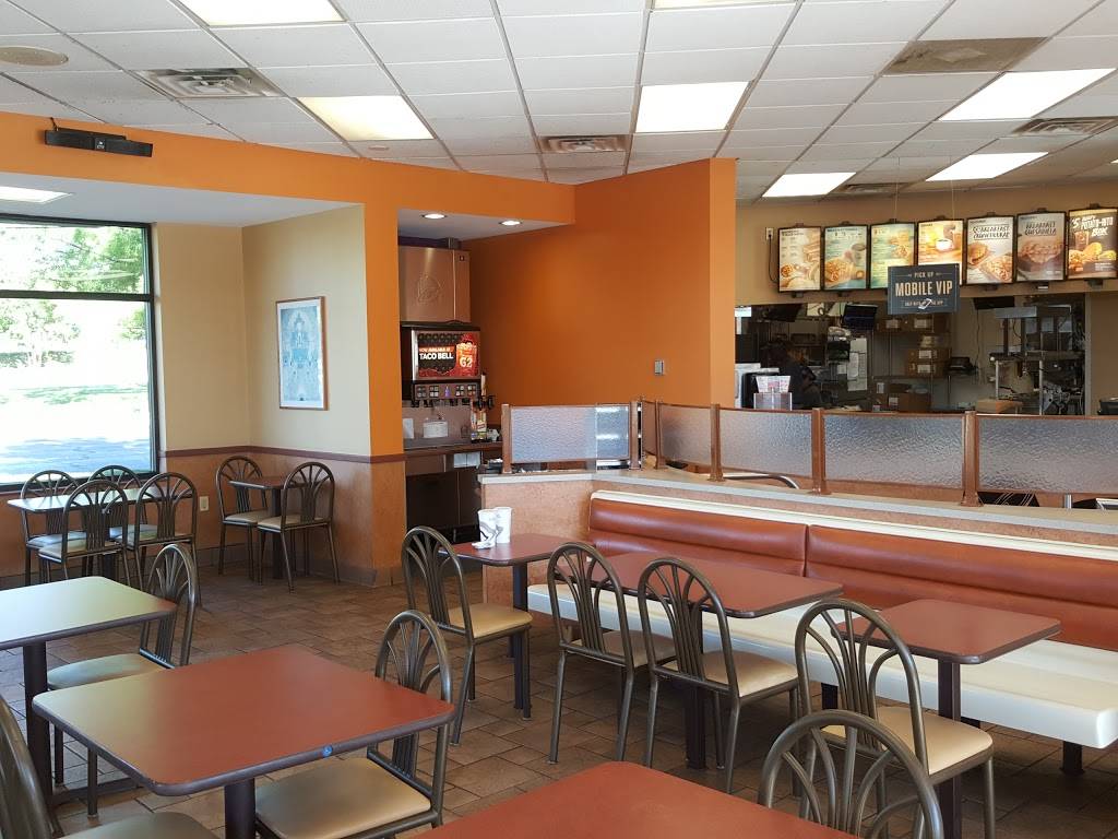 Taco Bell | meal takeaway | 1209 W Lincoln Hwy, DeKalb, IL 60115, USA | 8157567947 OR +1 815-756-7947