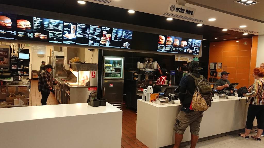 McDonalds | cafe | 2476 Kalakaua Ave, Honolulu, HI 96815, USA | 8089711766 OR +1 808-971-1766