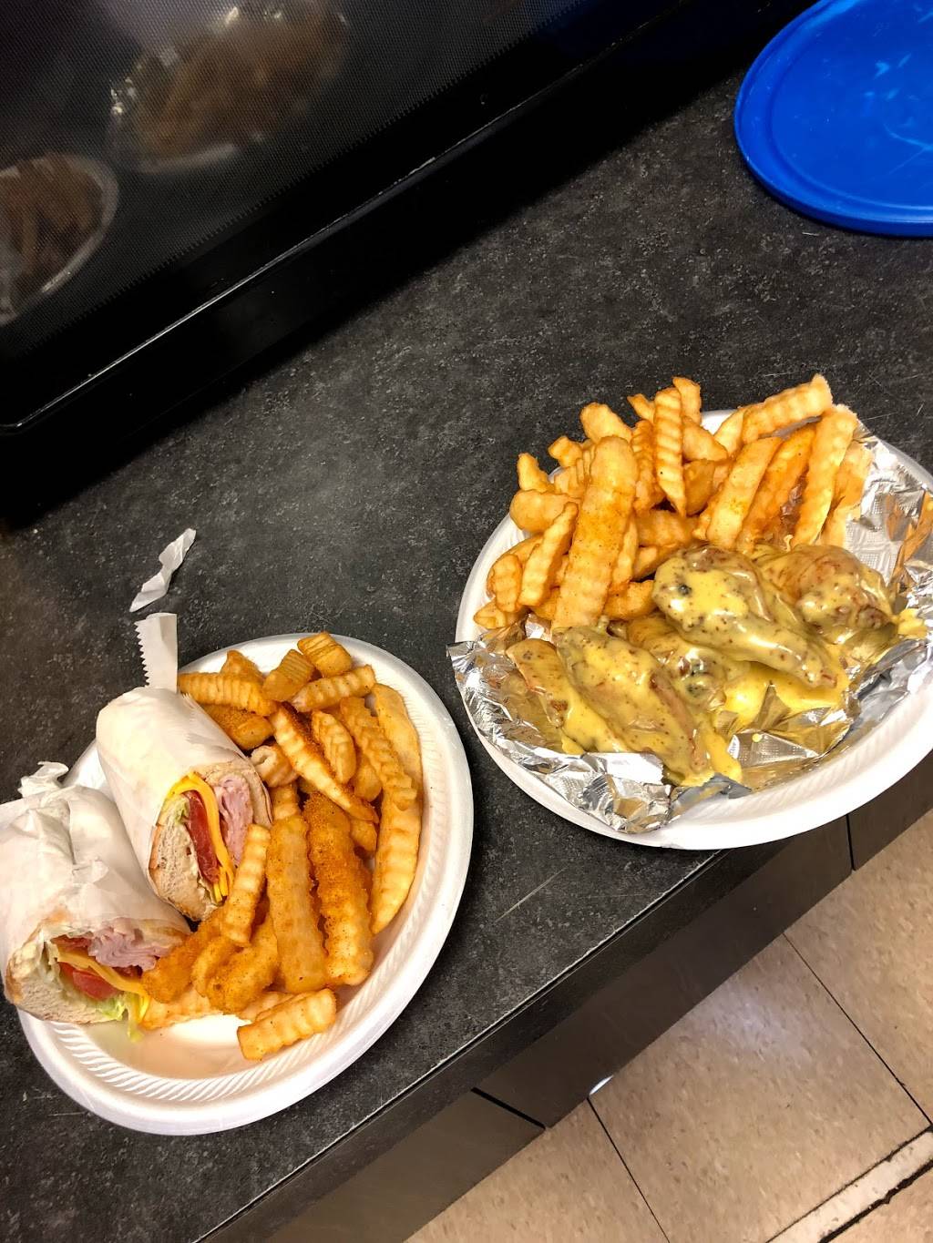 Jearlinas Ice Cream And Cafe | restaurant | 1107 Old Gilliard Rd, Ridgeville, SC 29472, USA | 8436884230 OR +1 843-688-4230