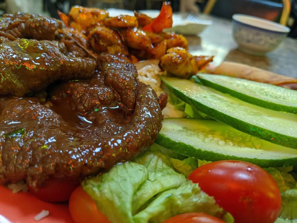 Saigon Noodle House | restaurant | 1020 Keolu Dr, Kailua, HI 96734, USA | 8082612466 OR +1 808-261-2466