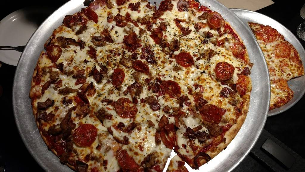 Firehouse Pizza | meal takeaway | 8879/19 N Knoxville Ave, Peoria, IL 61615, USA | 3096939111 OR +1 309-693-9111