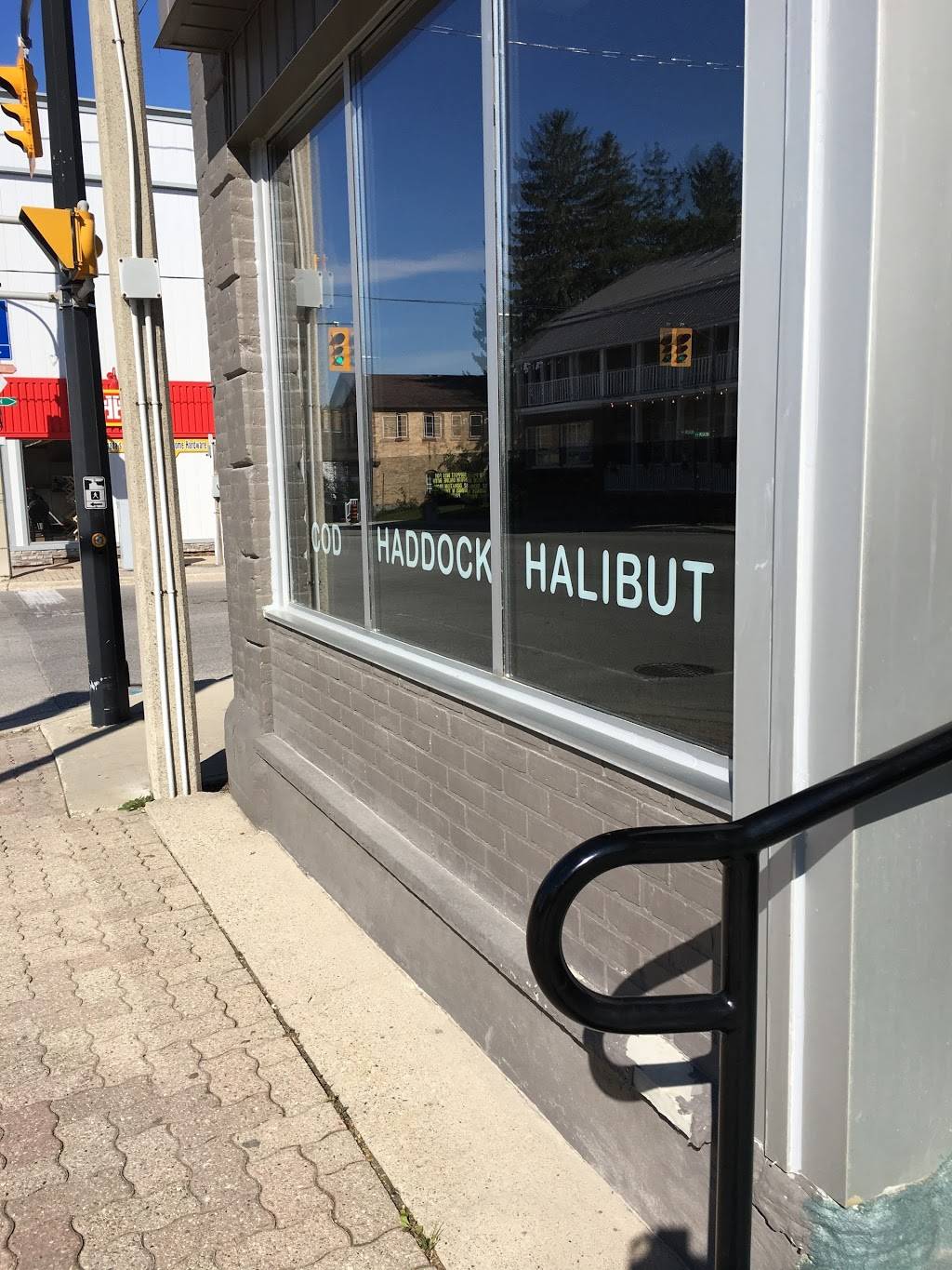 Sandys Family Restaurant | restaurant | 696 Elora St, Mildmay, ON N0G 2J0, Canada | 5193675898 OR +1 519-367-5898