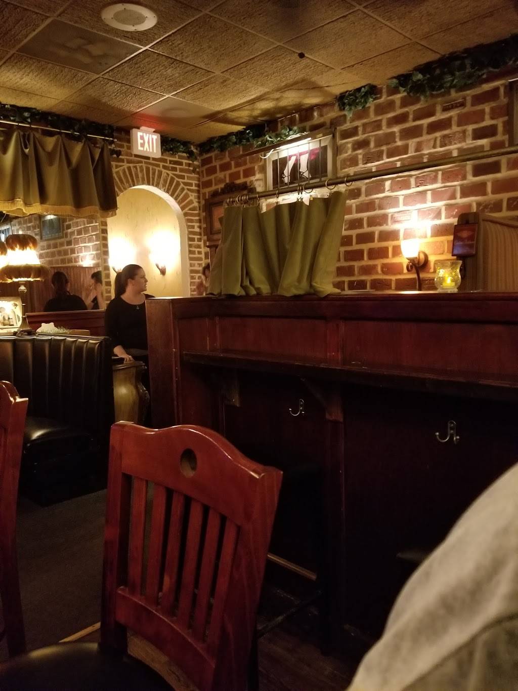 Capones Prohibition Pub & Pizzeria | restaurant | 1229 Washington St, Weymouth, MA 02189, USA | 7813400033 OR +1 781-340-0033