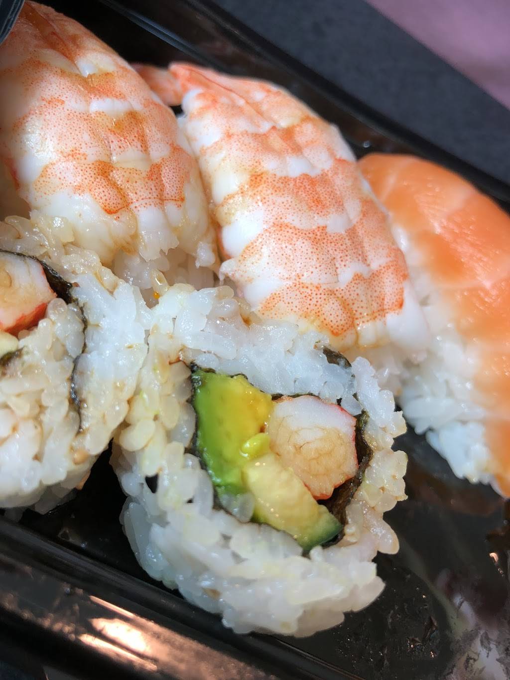 Bento Sushi | restaurant | 6801 Route Transcanadienne, Pointe-Claire, QC H9R 5J2, Canada | 5146951610 OR +1 514-695-1610