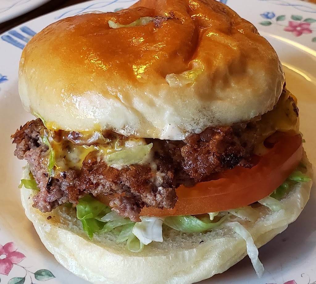 Bunk House Burgers | restaurant | 5890 S Main St, Village of Clarkston, MI 48346, USA | 4242874377 OR +1 424-287-4377
