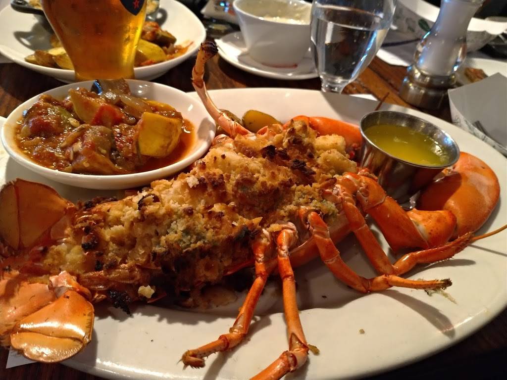 Legal Sea Foods | restaurant | 20 University Rd, Cambridge, MA 02138, USA | 6174919400 OR +1 617-491-9400