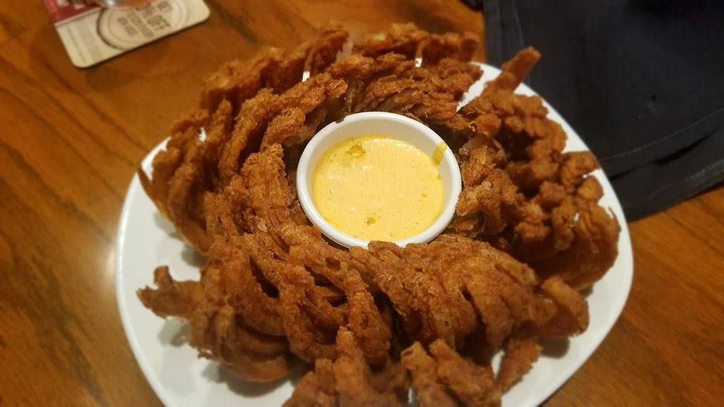 Outback Steakhouse | restaurant | 2341 Lockwood St, Oxnard, CA 93036, USA | 8059884329 OR +1 805-988-4329