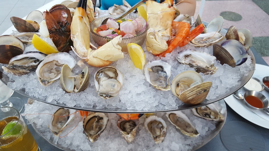 Traymore Restaurant and Gin Bar | restaurant | 2445 Collins Ave, Miami Beach, FL 33140, USA | 3056953600 OR +1 305-695-3600