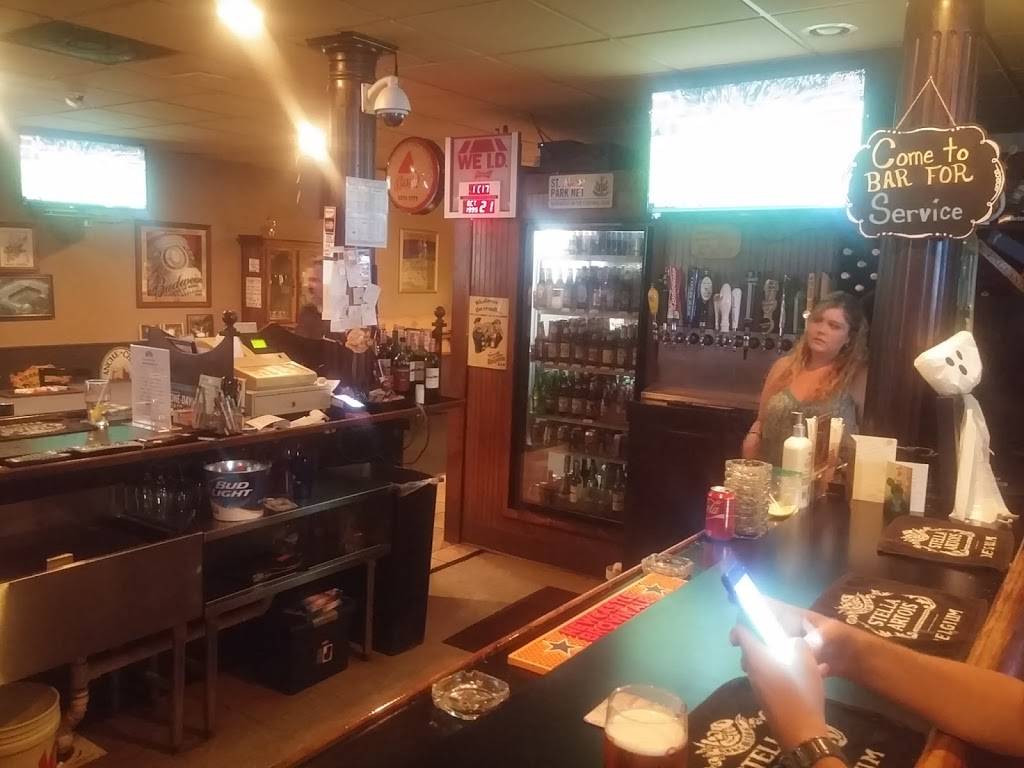 Champions Pub | restaurant | 3676 Webber St, Sarasota, FL 34232, USA | 9419277686 OR +1 941-927-7686