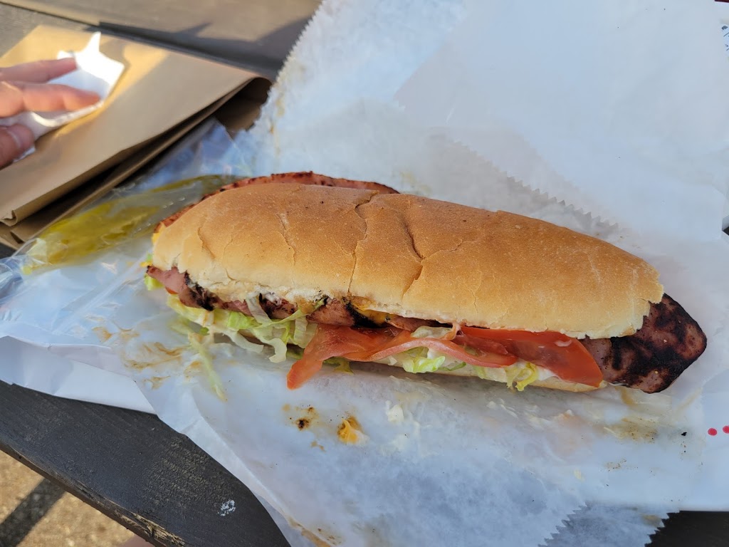 Mr. Corned Beef | restaurant | 401 N Clippert St, Lansing, MI 48912, USA | 5175803532 OR +1 517-580-3532