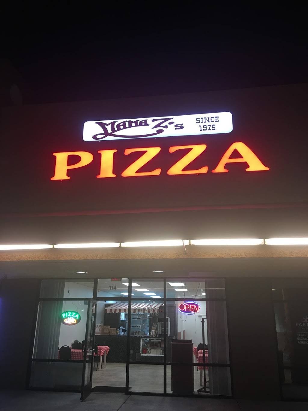 Mama Zs Pizza | meal takeaway | 8465 W Sahara Ave #114, Las Vegas, NV 89117, USA | 7029466262 OR +1 702-946-6262
