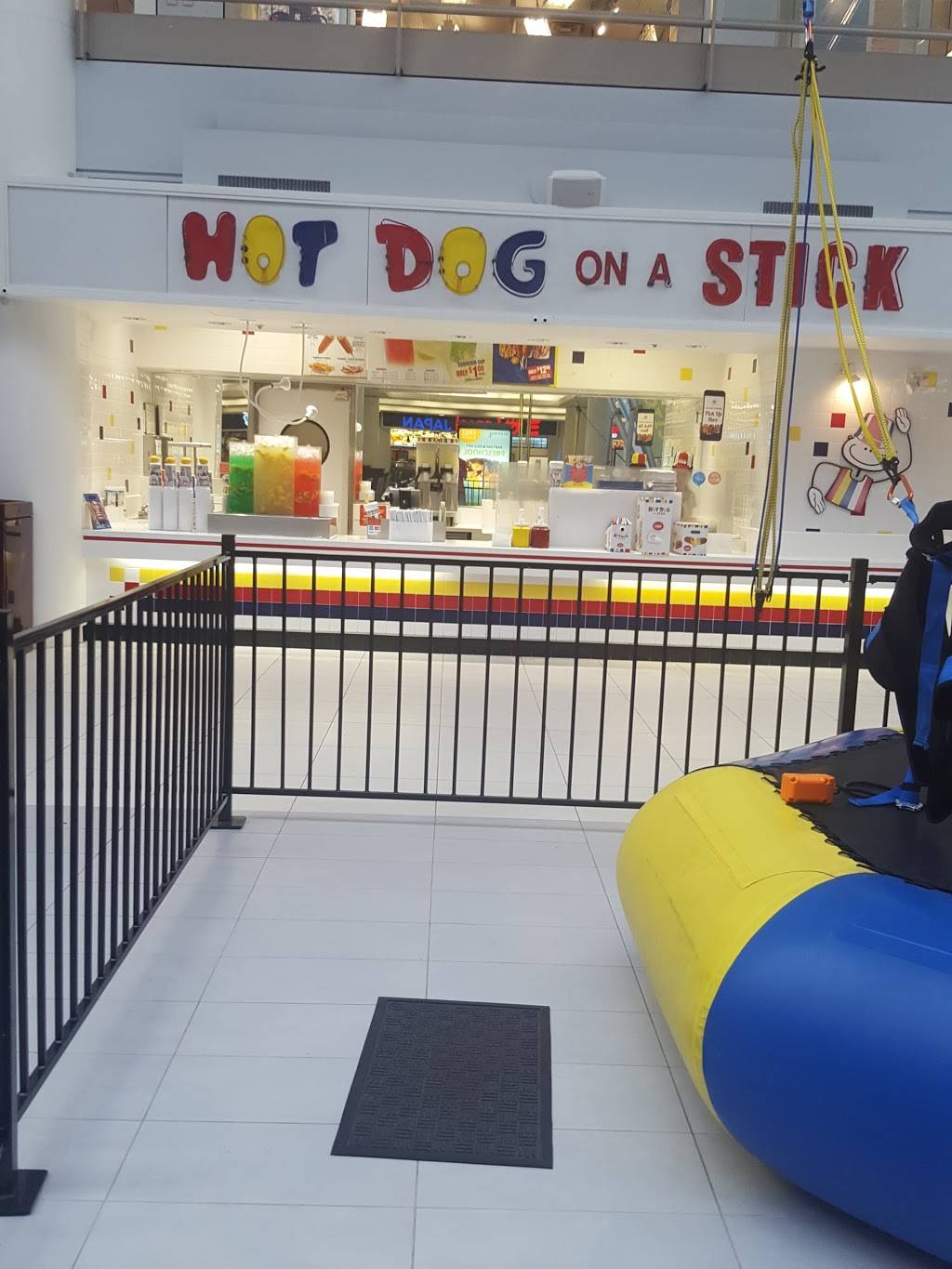 Hot Dog on a Stick | restaurant | 13 Southland Mall, Hayward, CA 94545, USA | 5107825348 OR +1 510-782-5348