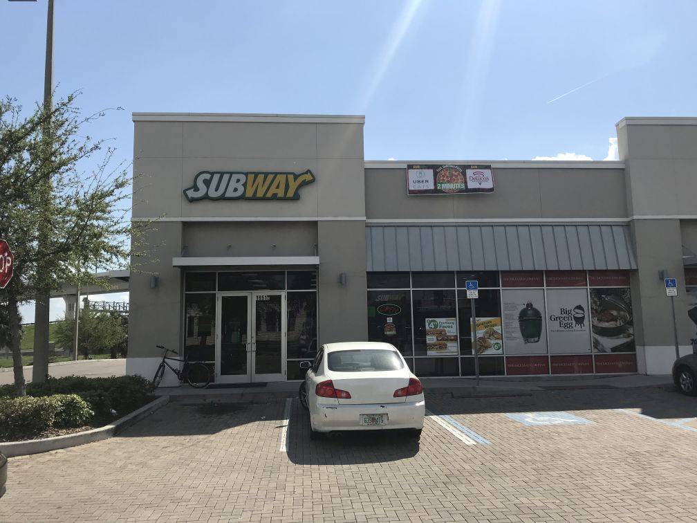 Mama DeLucas Pizza | restaurant | 1951 E Adamo Dr, Tampa, FL 33605, USA | 8132411403 OR +1 813-241-1403