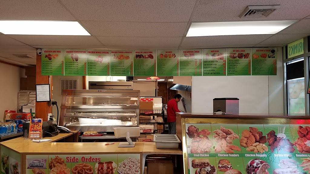 Crown Fried Chicken & Grill | restaurant | 502 N 7th St, Allentown, PA 18102, USA | 6104337605 OR +1 610-433-7605