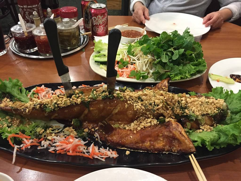 New Saigon Restaurant | restaurant | 333 Union Ave #201, Bakersfield, CA 93307, USA | 6616312538 OR +1 661-631-2538