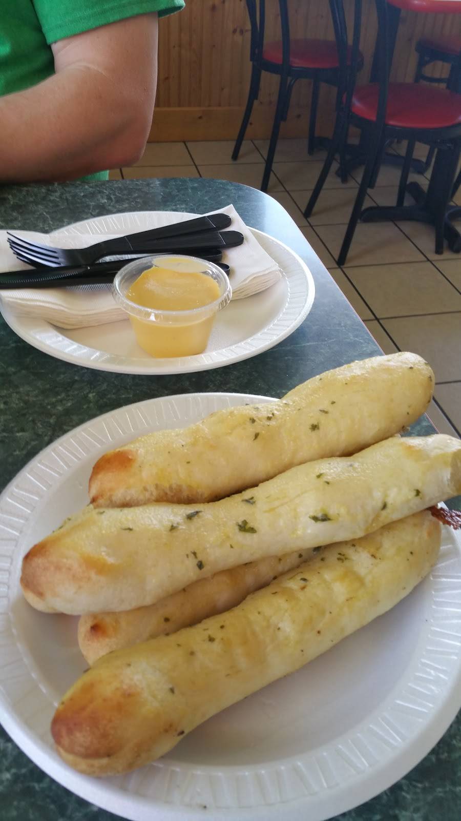 Mancinos Pizza & Grinders | restaurant | 217 National Rd W, Richmond, IN 47374, USA | 7659661166 OR +1 765-966-1166