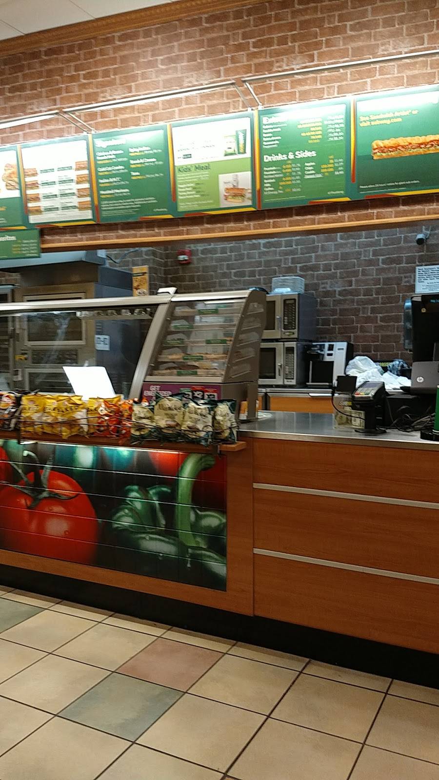 Subway | restaurant | 8128 Renaissance Pkwy, Durham, NC 27713, USA | 9195720902 OR +1 919-572-0902