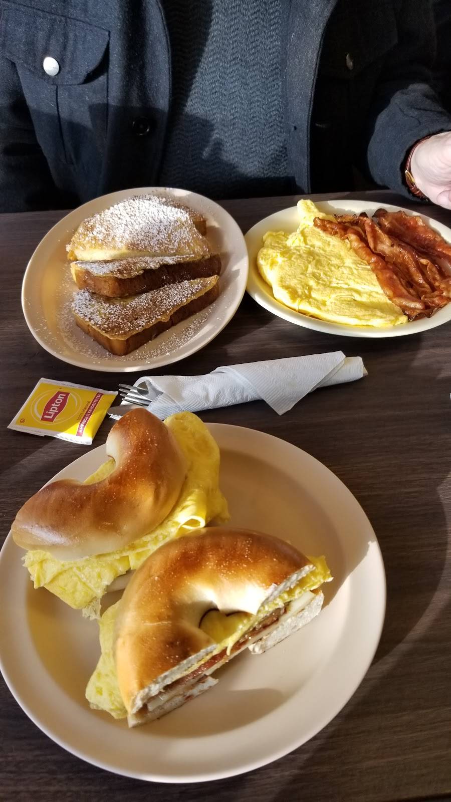 Sunrise Restaurant | restaurant | 2300 Coastal Hwy, Dewey Beach, DE 19971, USA | 3022273202 OR +1 302-227-3202