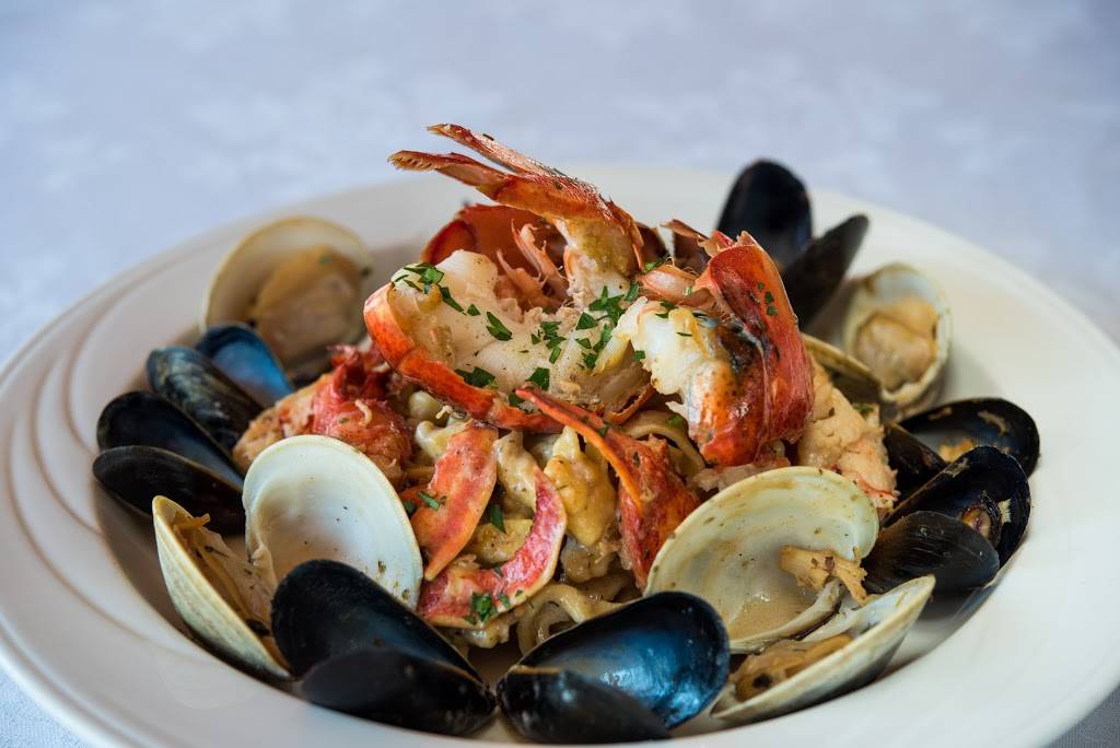 Clay Hill Farm | restaurant | 220 Clay Hill Rd, Cape Neddick, ME 03902, USA | 2073612272 OR +1 207-361-2272