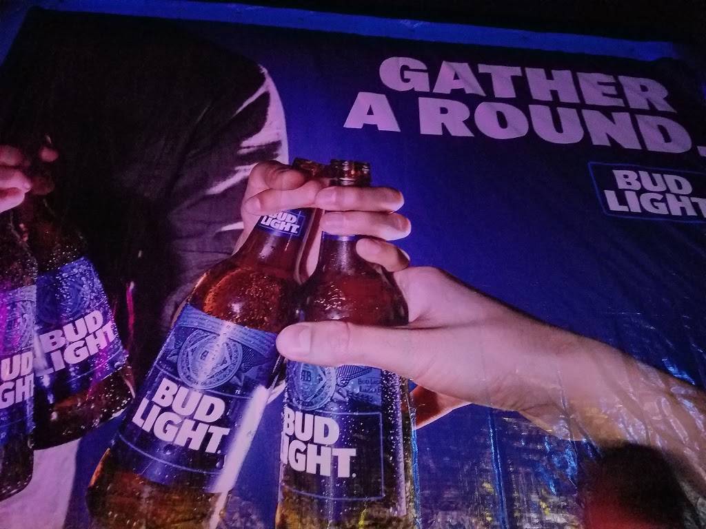 Captains Getaway | restaurant | 107 W Broadway St, Arnolds Park, IA 51331, USA | 7123327045 OR +1 712-332-7045