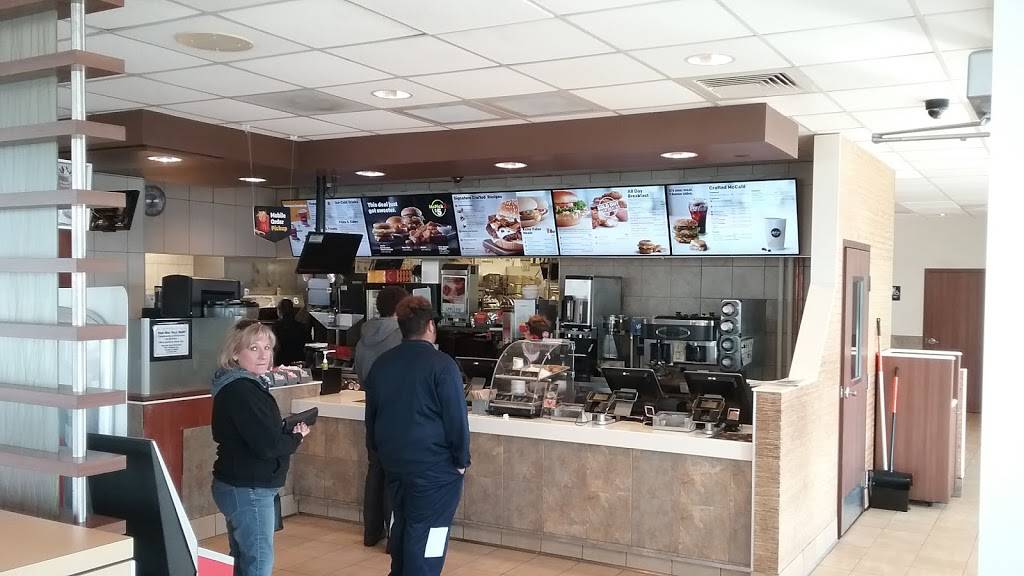 McDonalds | cafe | 1835 E Eldorado St, Decatur, IL 62521, USA | 2174231775 OR +1 217-423-1775