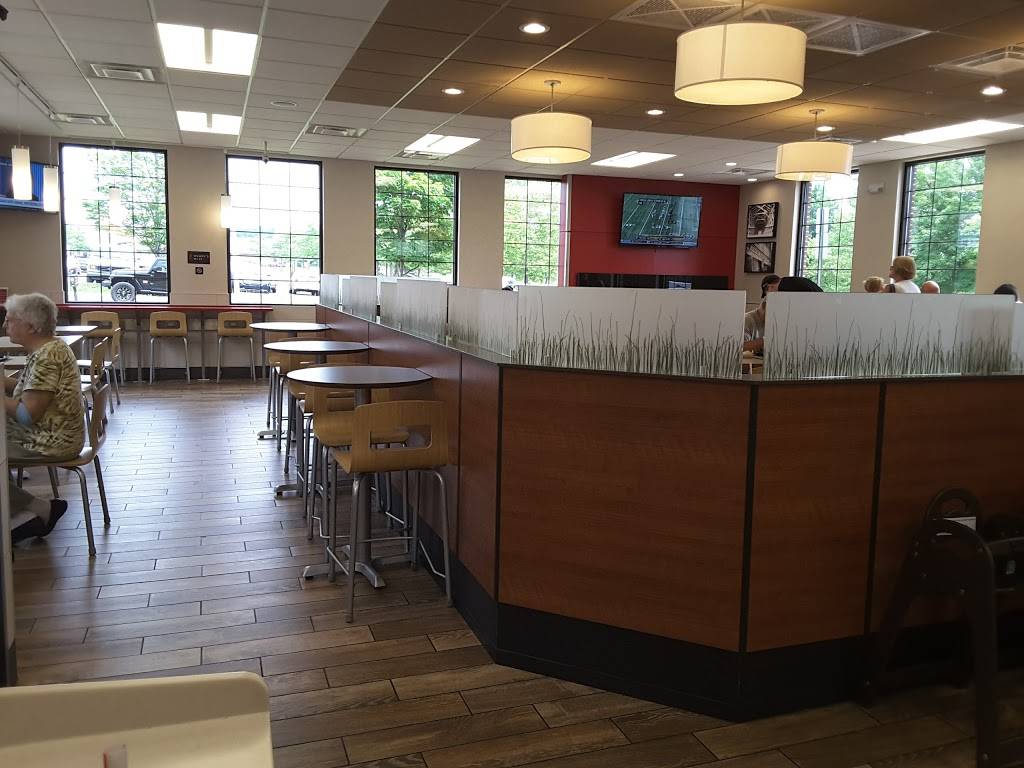 Wendys | restaurant | 2000 S Eagle Rd, Newtown, PA 18940, USA | 2159684579 OR +1 215-968-4579