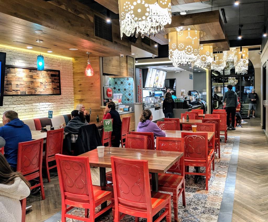 Luna Grill - Santa Barbara | restaurant | 3925 State St A, Santa Barbara, CA 93105, USA | 8056953925 OR +1 805-695-3925