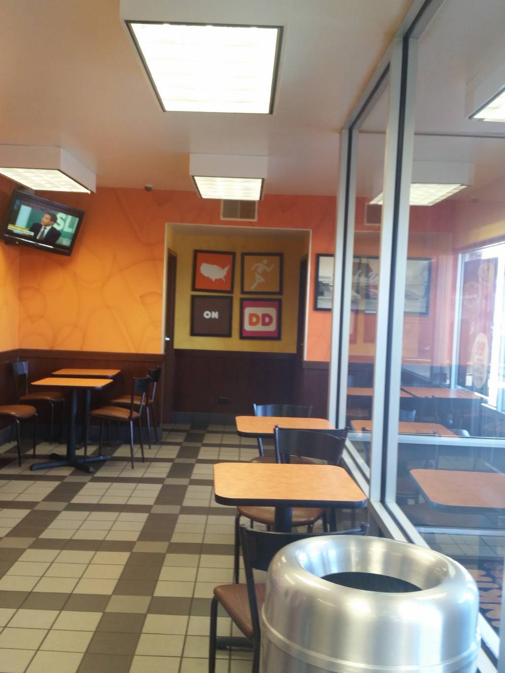 Dunkin Donuts | cafe | 105 W Dundee Rd, Arlington Heights, IL 60004, USA | 8473420406 OR +1 847-342-0406