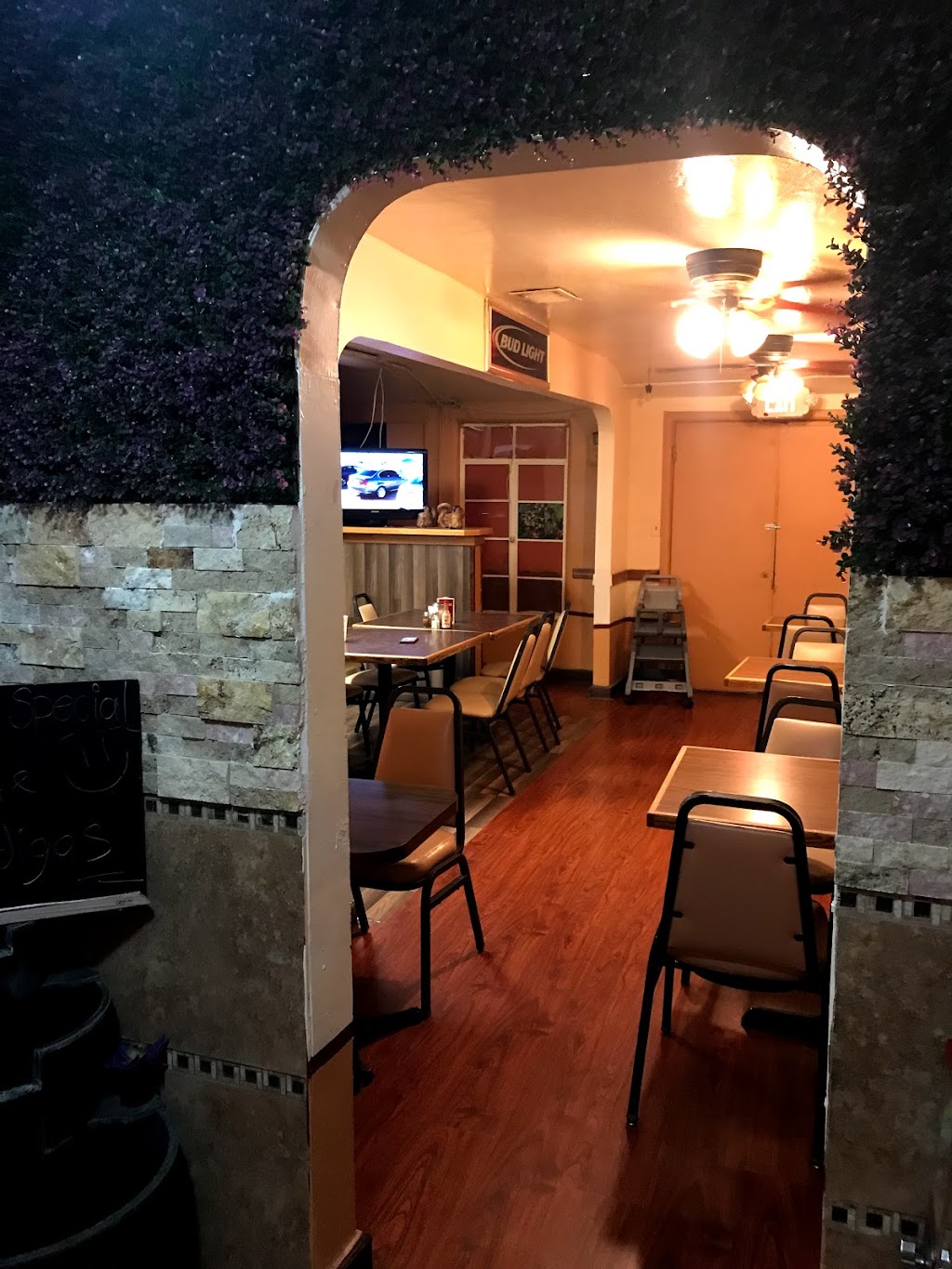 Los Manjares Restaurant | restaurant | 2187 W 8th St, Yuma, AZ 85364, USA | 9287822366 OR +1 928-782-2366