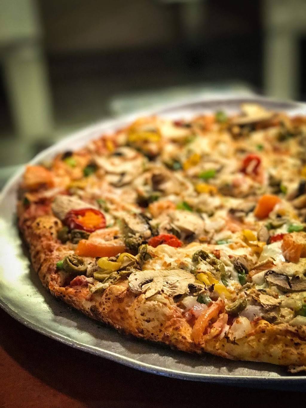 Pizza 77 | restaurant | 19181 Centre St, Mount Albert, ON L0G 1M0, Canada | 9054737700 OR +1 905-473-7700