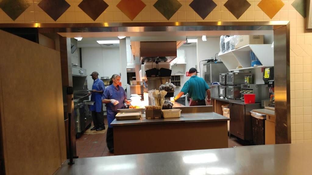 Captain Ds | restaurant | 1110 W Liberty St, Sumter, SC 29150, USA | 8037751015 OR +1 803-775-1015