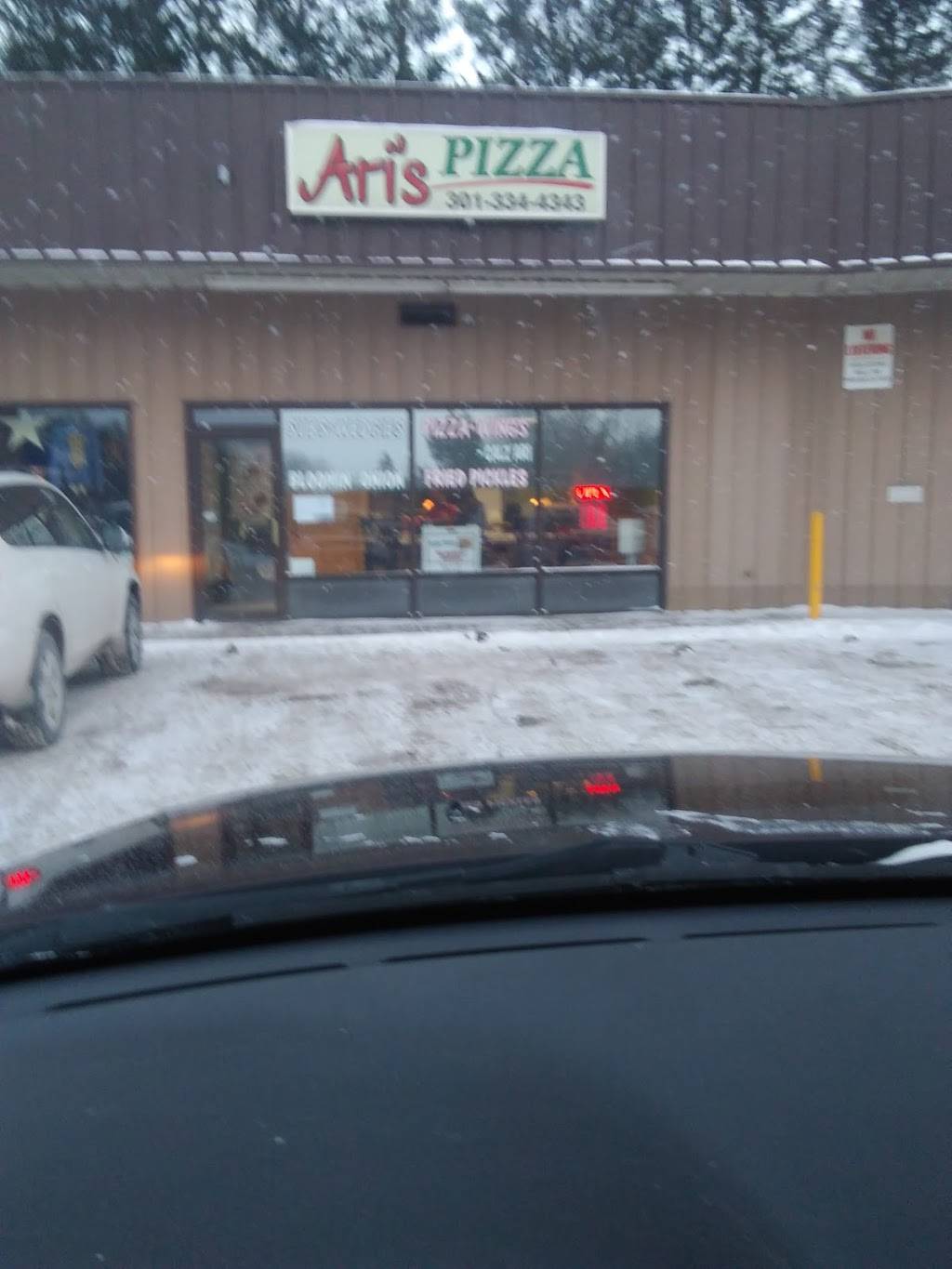 Aris Pizza | restaurant | 446 Weber Rd, Oakland, MD 21550, USA | 3013344343 OR +1 301-334-4343