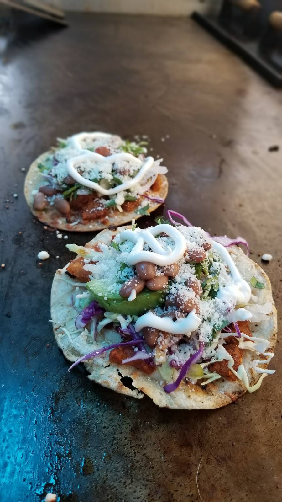 El Uli Mar Y Tierra | restaurant | 12852 Foothill Blvd, Sylmar, CA 91342, USA | 8188267445 OR +1 818-826-7445