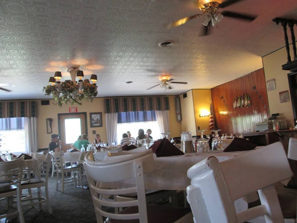 Maples Supper Club | restaurant | 1401 Shooting Park Rd, Peru, IL 61354, USA | 8152231938 OR +1 815-223-1938