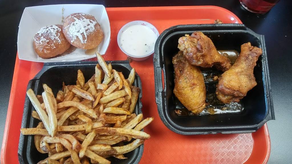 ATL Wings | restaurant | 10720 W Indian School Rd, Phoenix, AZ 85037, USA | 6232485181 OR +1 623-248-5181