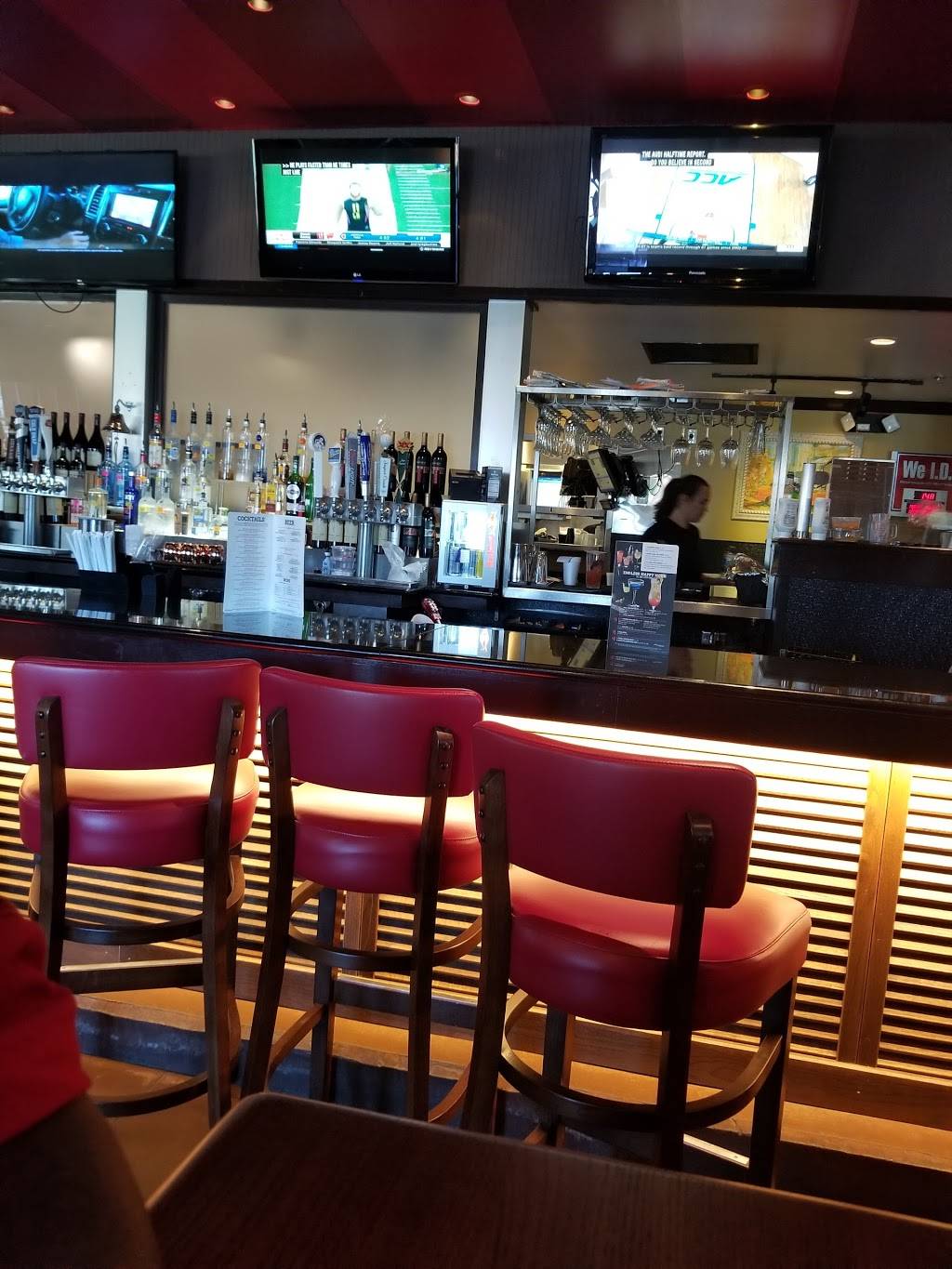 TGI Fridays | restaurant | 12811 S Tryon St, Charlotte, NC 28273, USA | 7045879242 OR +1 704-587-9242