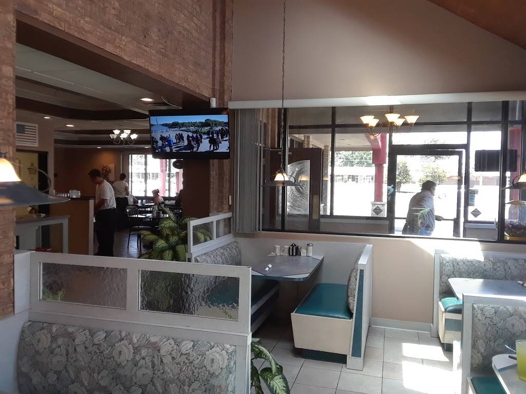 Zorbas Family Dining | restaurant | 37116 S Groesbeck Hwy, Clinton Twp, MI 48036, USA | 5864654131 OR +1 586-465-4131