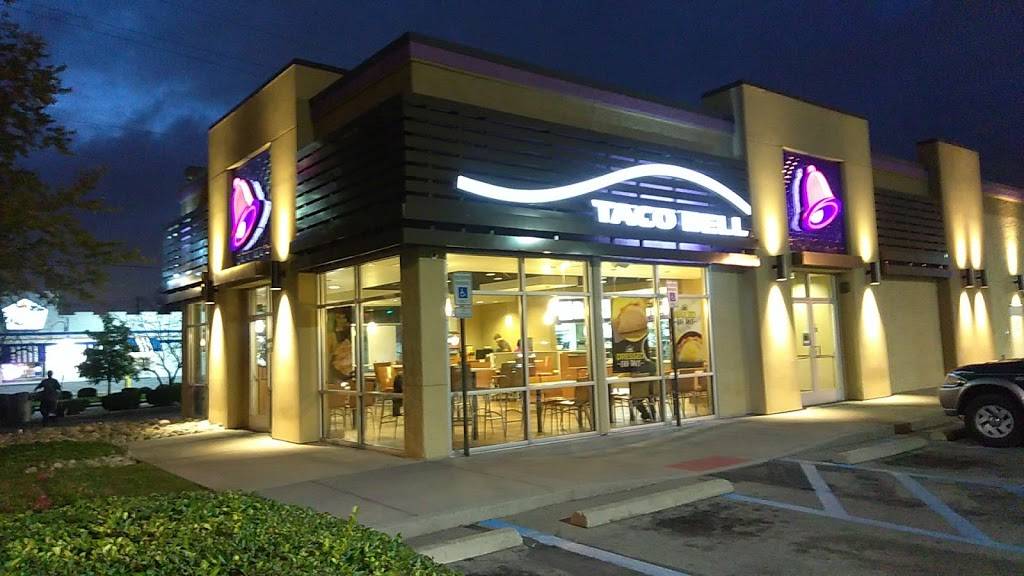Taco Bell | meal takeaway | 3350 E Washington St, Indianapolis, IN 46201, USA | 3176341969 OR +1 317-634-1969