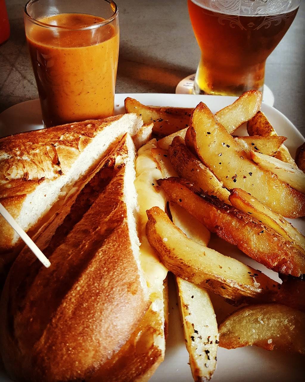 Big Woods Bloomington | restaurant | 116 N Grant St, Bloomington, IN 47408, USA | 8123351821 OR +1 812-335-1821