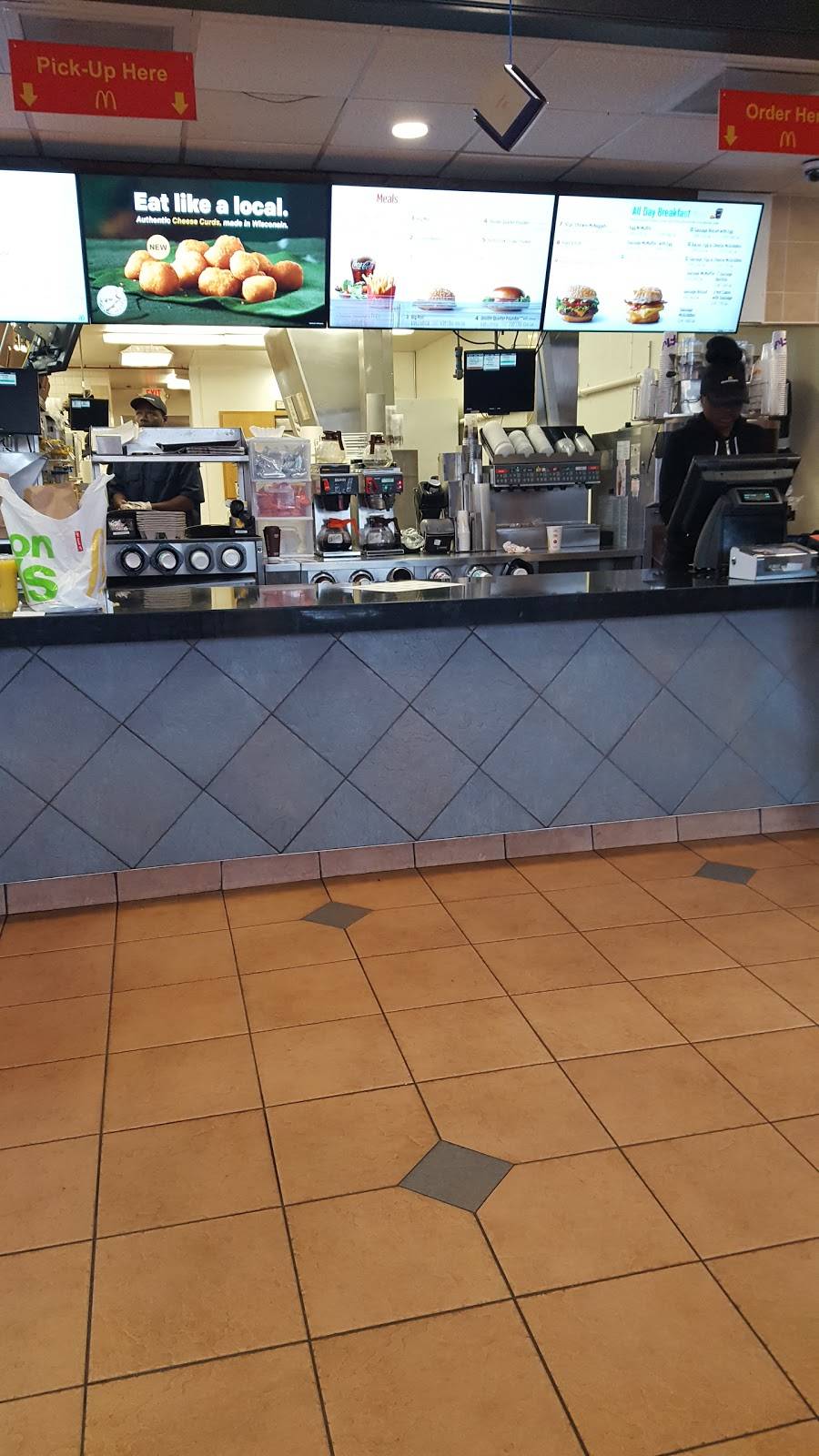 McDonalds | cafe | 2700 W Capitol Dr, Milwaukee, WI 53216, USA | 4148710770 OR +1 414-871-0770