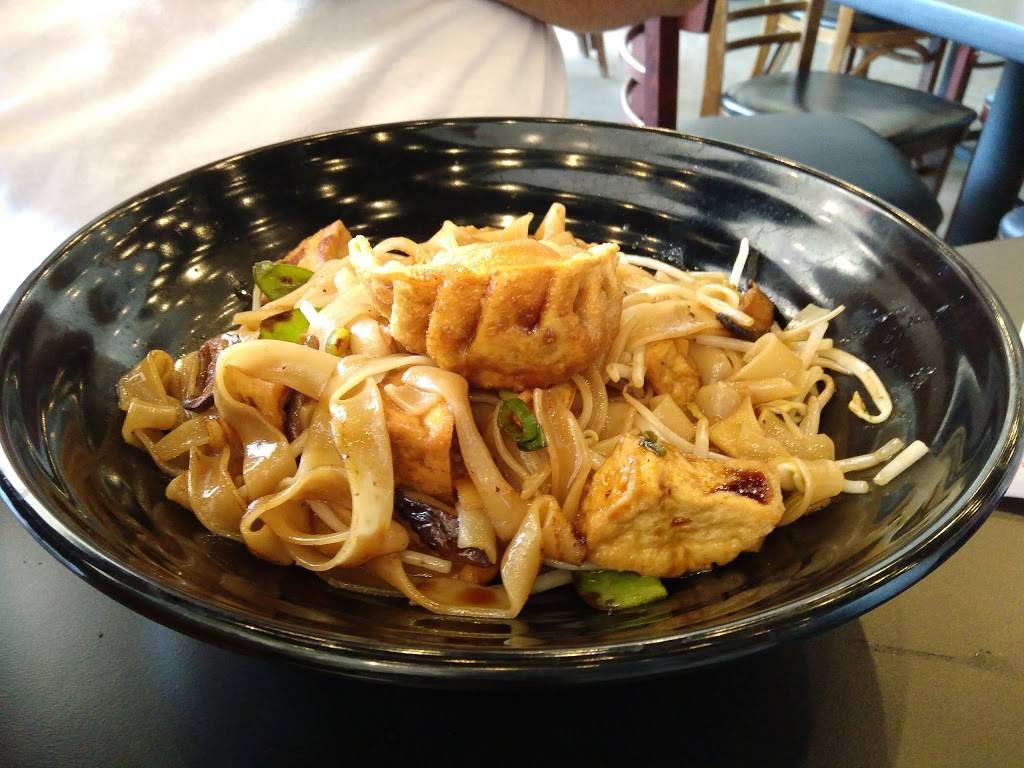 Jennis Noodle House | restaurant | 1C, 3703, 3773 Richmond Ave, Houston, TX 77046, USA | 7137148258 OR +1 713-714-8258