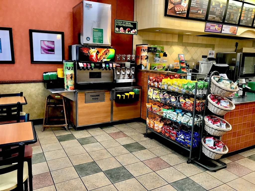 Subway Restaurants | restaurant | 908 W Orangethorpe Ave, Fullerton, CA 92832, USA | 7144469326 OR +1 714-446-9326